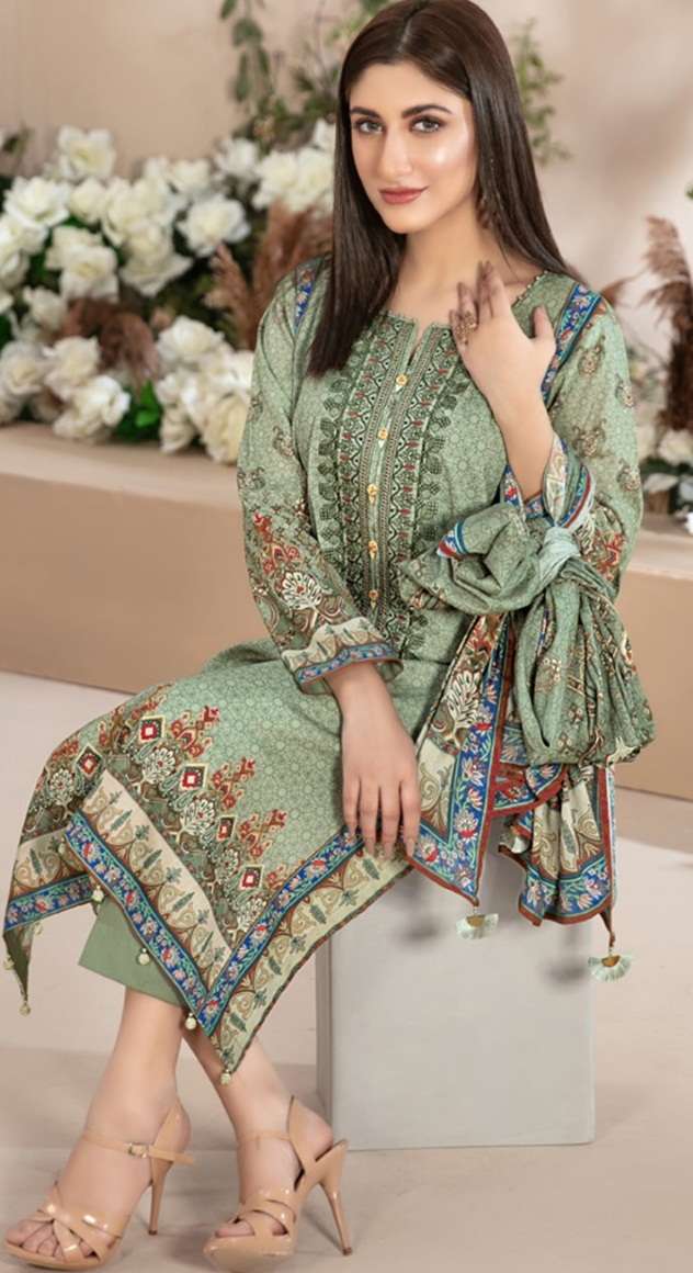 Riwayat Vol 03 Lawn by Gull Ahmed